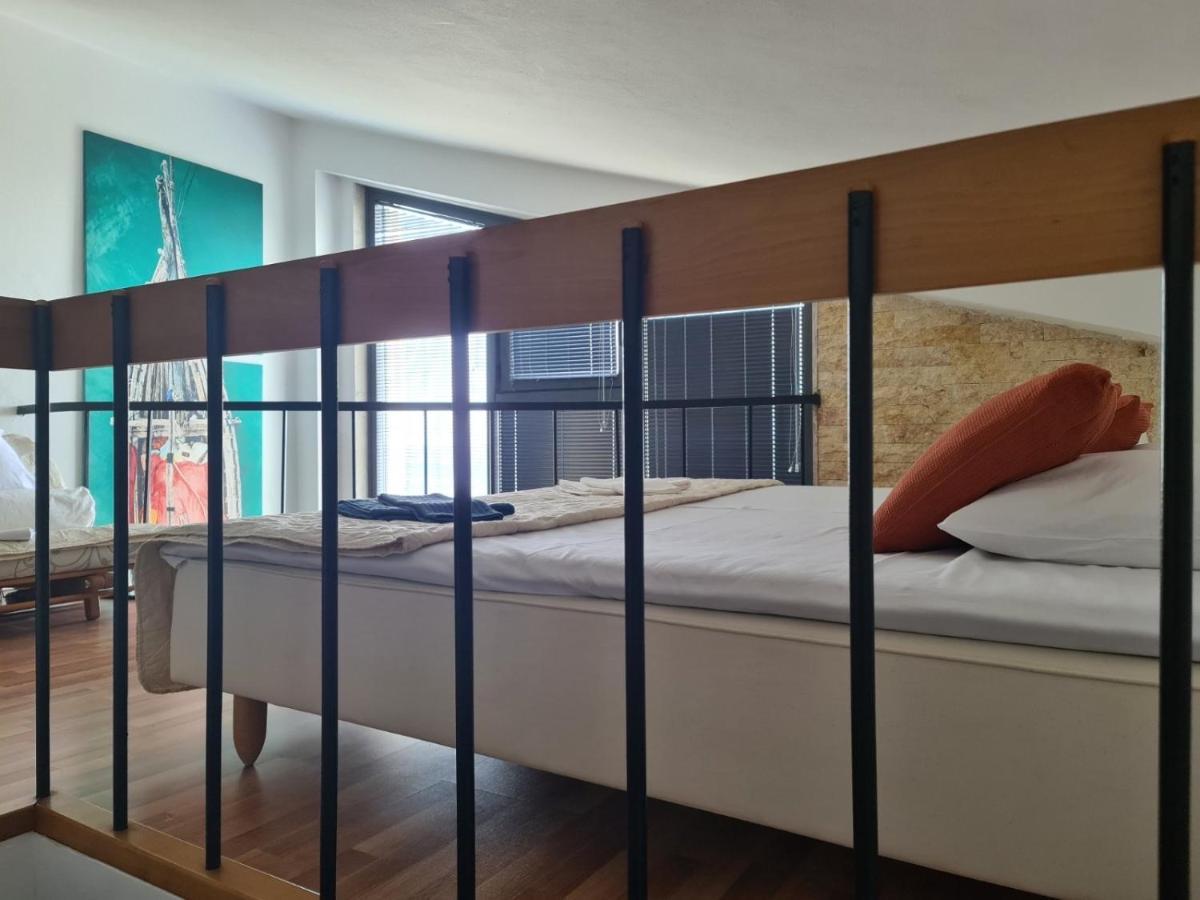 Janis Seaview Villa Néa Fókaia Buitenkant foto